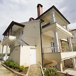Apartamento Rajci *