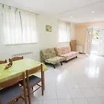 Apartamento Rajci *